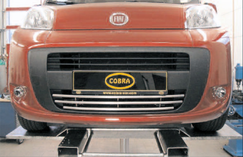 Fiat Fiorini Qubo & Citroen Nemo Kombi ab Bj. 08: COBRA Kühlergrill unten