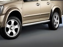 Isuzu D-Max (DC) 2003–2012: COBRA Chrome Side Protection Bars Ø 80 mm