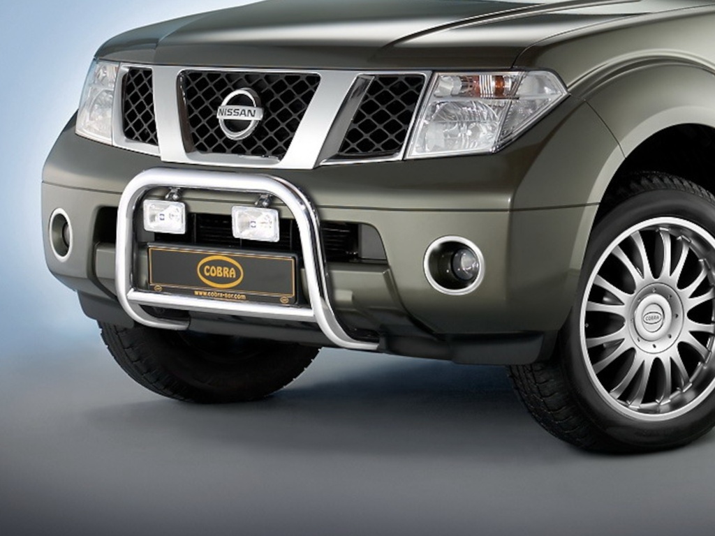 Nissan Pathfinder R51 2005–2010: COBRA Chrome Fog Light Trim