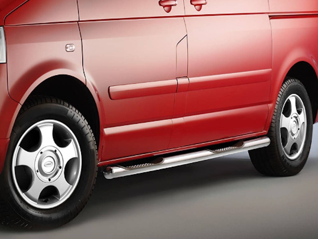 VW T5 Multivan | short wheelbase | sliding door left: COBRA Side Protection Bars | with steps