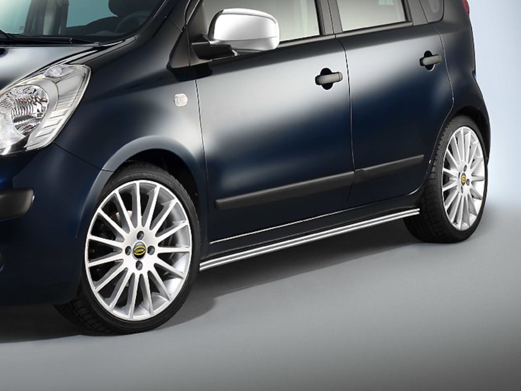 [NIS1273] Nissan Note 2006–2014: COBRA Chrome Side Styling