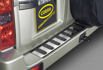 [NIS1091] Nissan Patrol GR Y61 07/2004–2013: COBRA Chrome Rear Bumper Protector