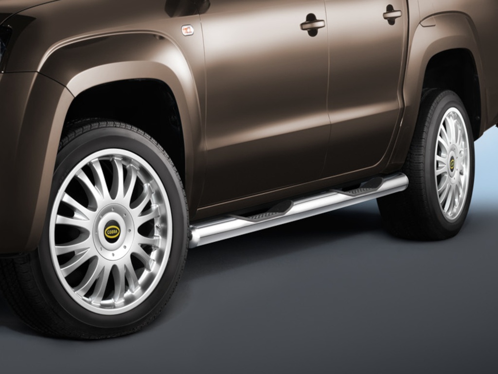 [VW1327] VW Amarok Bj. 10-22: COBRA Chrom-Seitenschutzrohre mit Trittstufen